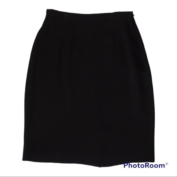 Jones of New York Vintage Short Sleeve Double Breasted Suit in Black in Size 2P - Picture 12 of 14